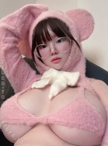 Saizneko nude photo 49