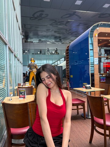 Sakshi Sharma nude photo 10