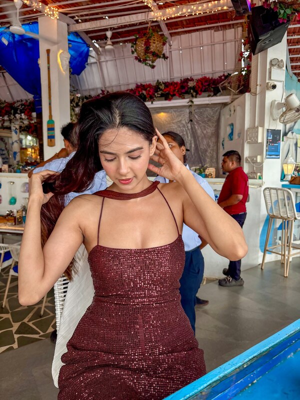 Sakshi Sharma nude photo 2