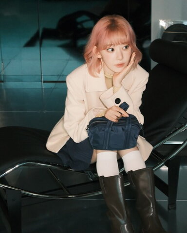 Sakura Miyawaki nude photo 61