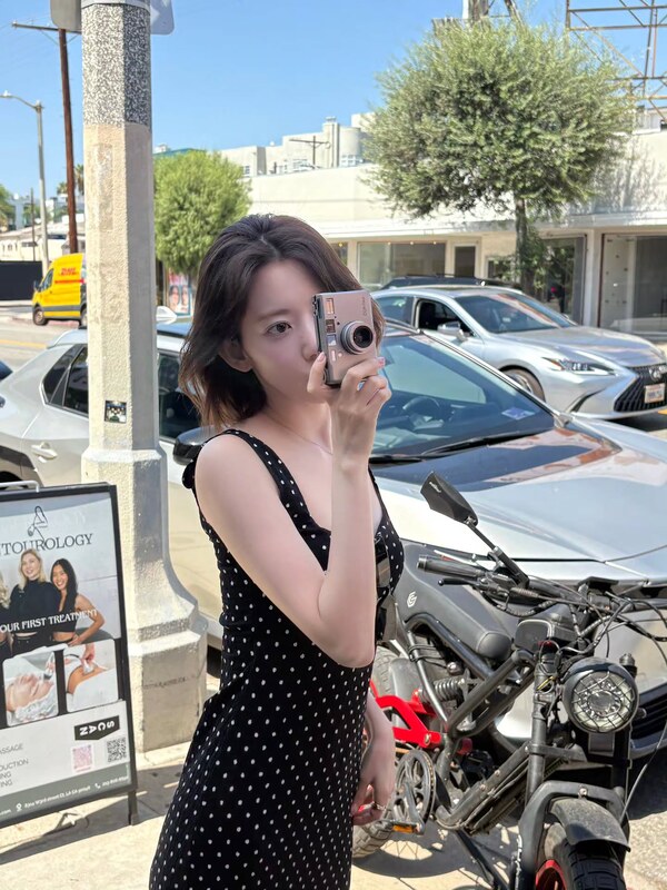 Sakura Miyawaki nude photo 1