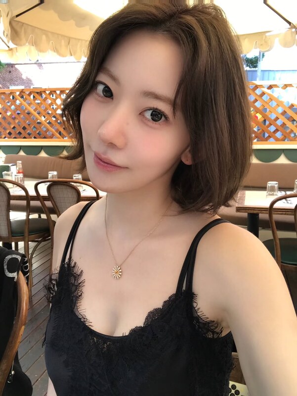 Sakura Miyawaki nude photo 4