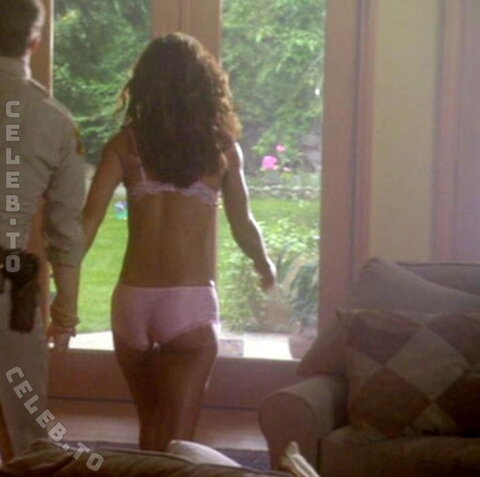 Salli Richardson nude photo 6