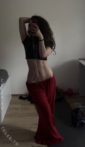 Sallyceaa nude photo 4