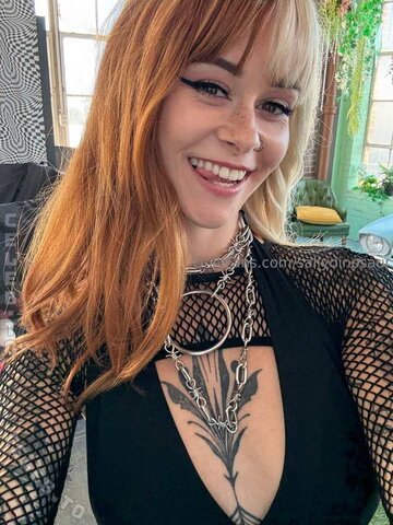 SallyDinosaur nude photo 13