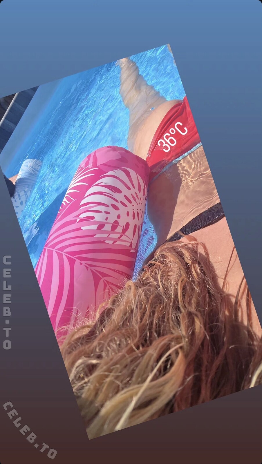 Sallyisgaming nude photo 1