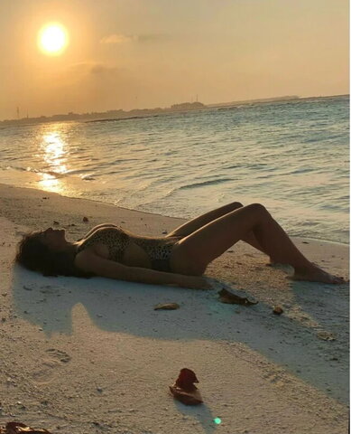 Salma Hayek nude photo 23