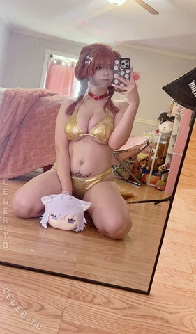 Saltedfishcakes nude photo 9