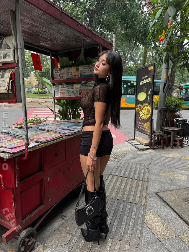 Salysaouk nude photo 10