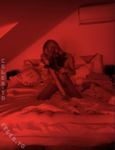 Samantra nude photo 305