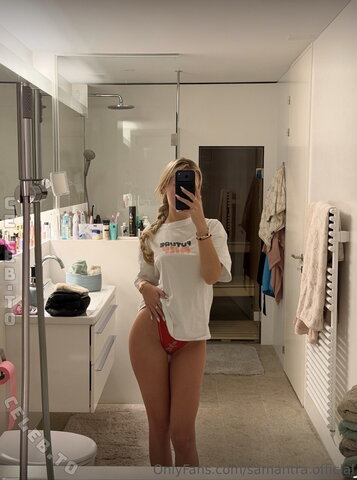 Samantra nude photo 11