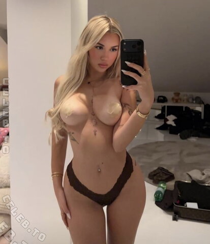 Samantra Sexy (1 photo)