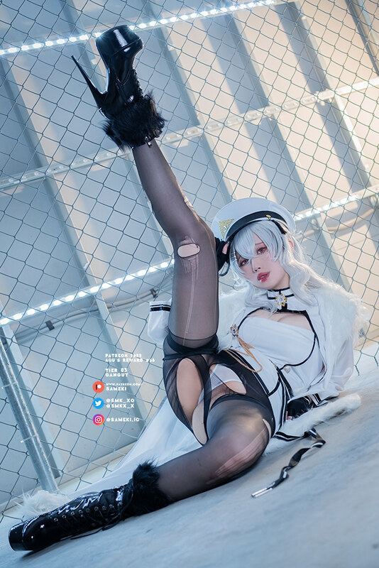 Sameki nude photo 5