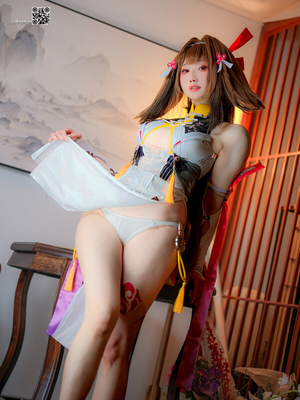 Sameki nude photo 7