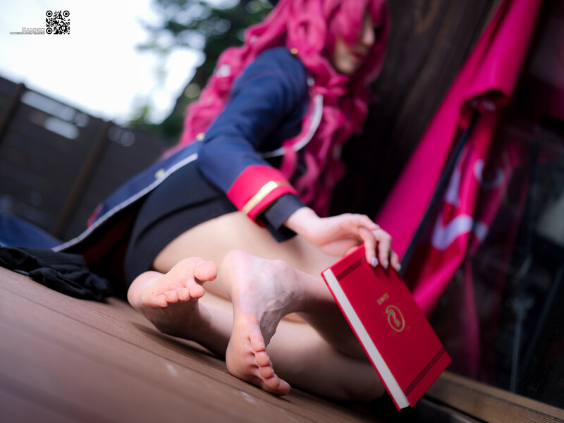 Sameki nude photo 20