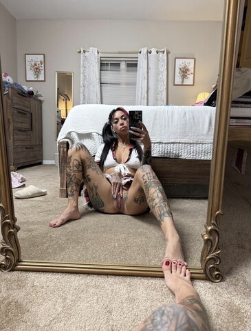 Sammi nude photo 7
