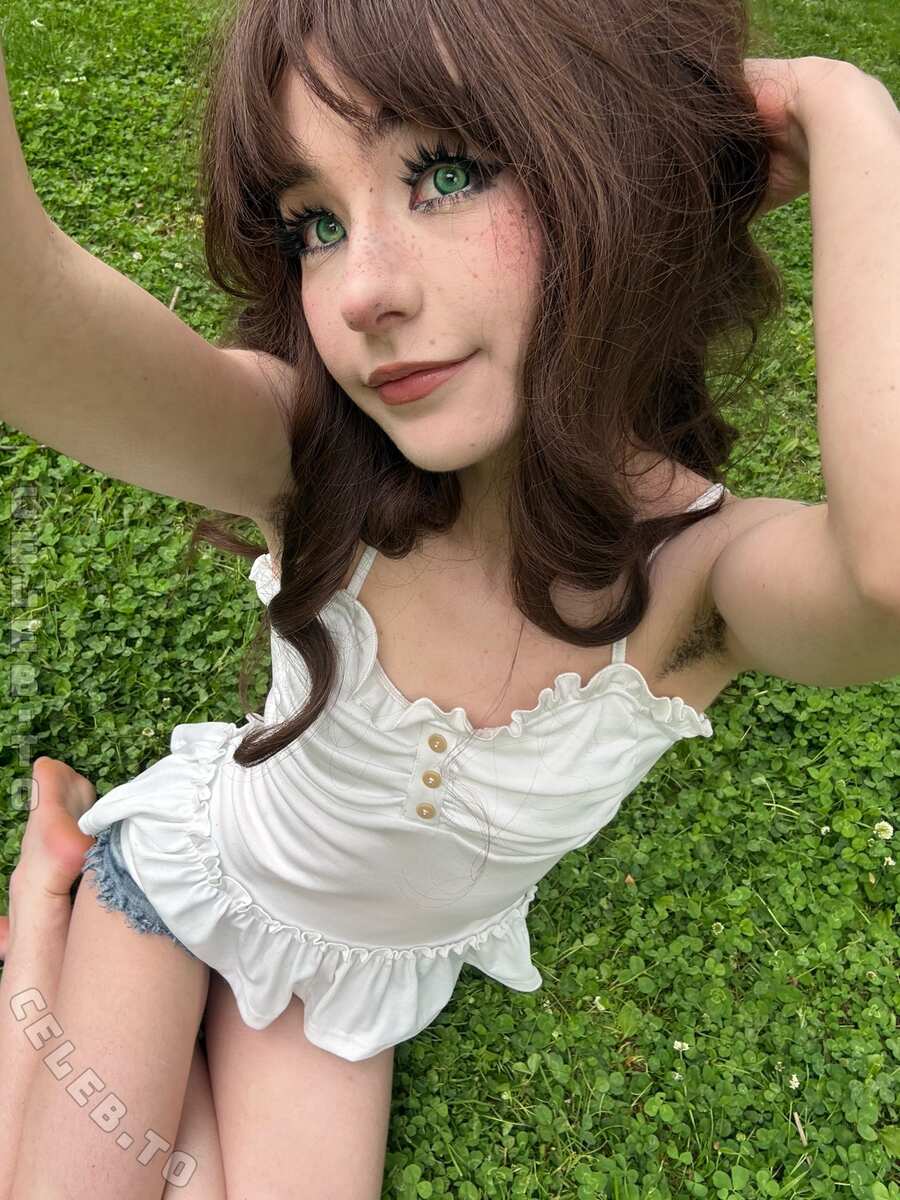 Sammynoodlesoup nude photo 14