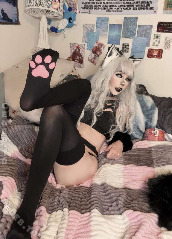 Sammynoodlesoup nude photo 10