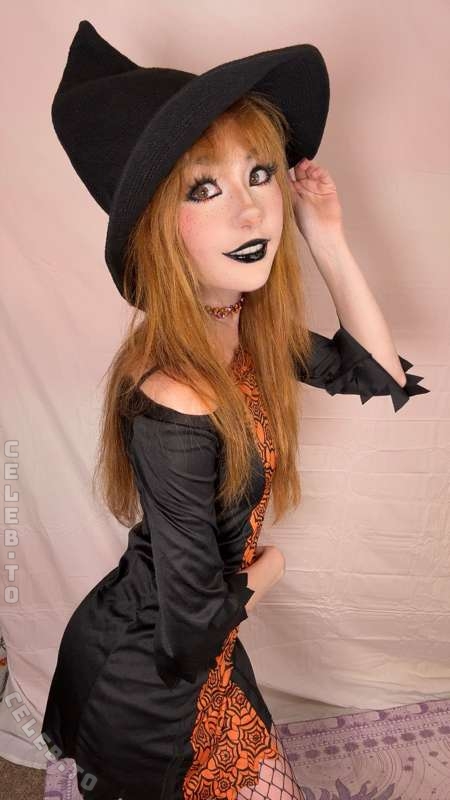 Sammynoodlesoup nude photo 3