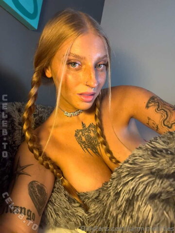 Samnimetitties nude photo 58