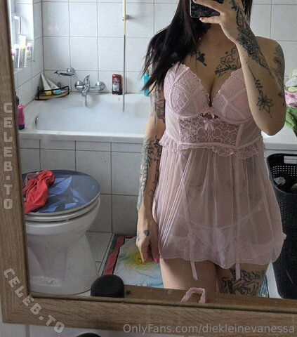Samyweiss nude photo 13