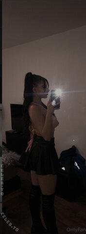 s.a.m.y._x photo 2