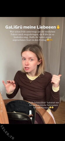 Saniskates nude photo 43