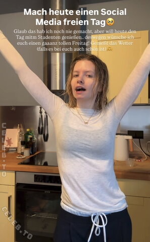 Saniskates nude photo 81