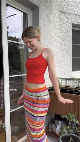 Saniskates nude photo 4