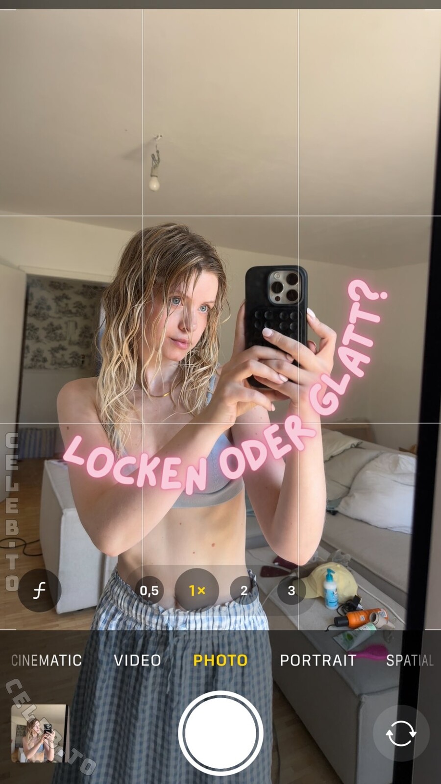 Saniskates nude photo 4