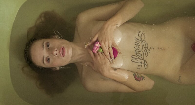 Santa Salut nude photo 6