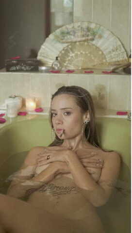 Santa Salut nude photo 1