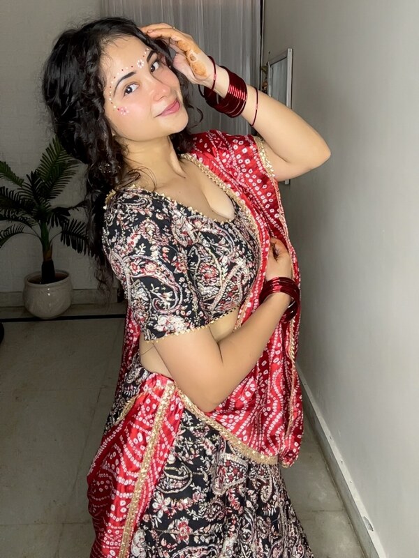 Santoor Mom Rachna nude photo 1