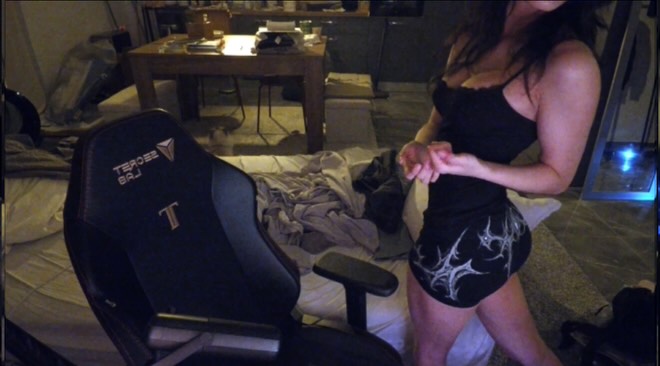 Sanymaaa nude photo 2