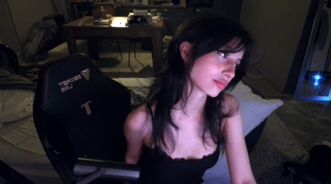Sanymaaa nude photo 3