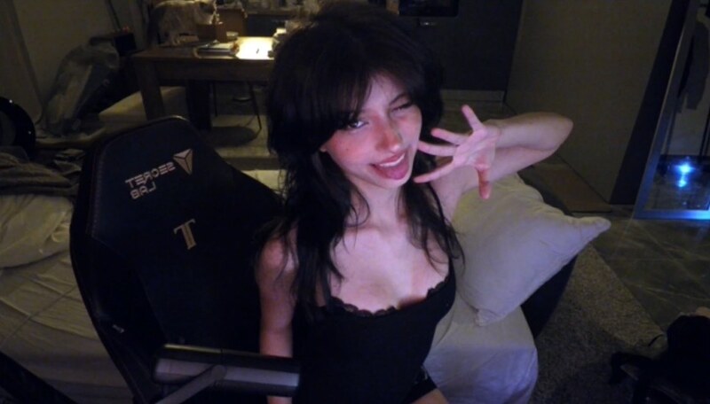 Sanymaaa nude photo 6
