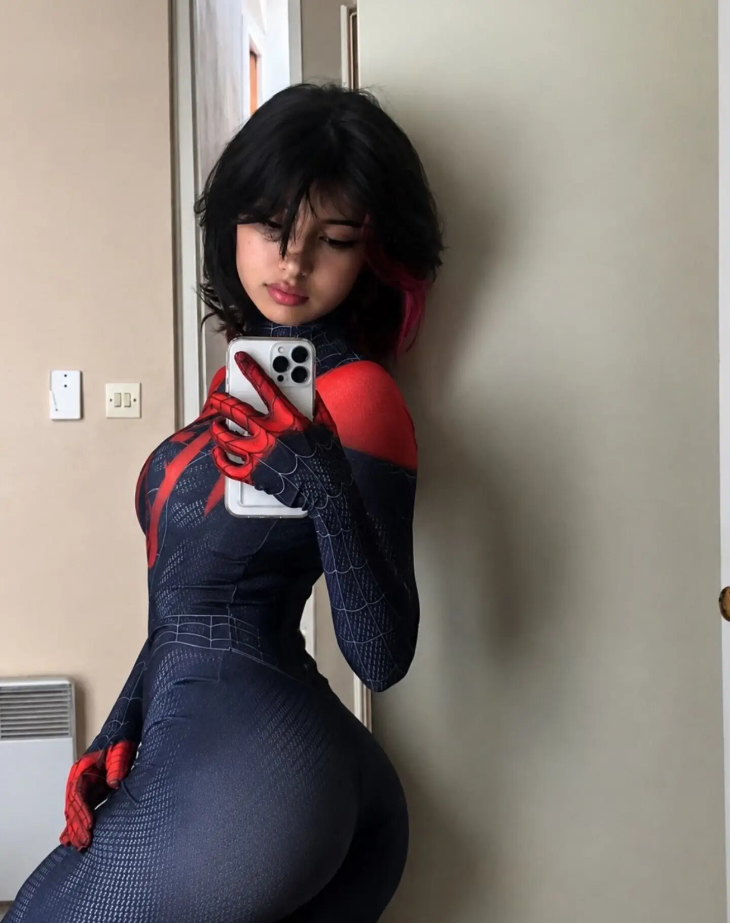 Sanymaaa nude photo 1