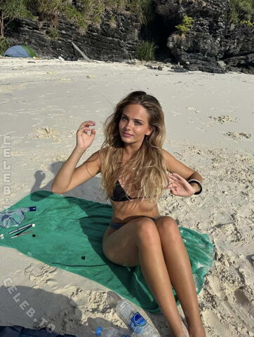 Sara Crumbeleg photo 2