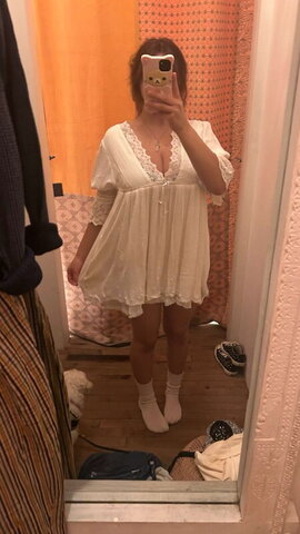 Sara Dobrik nude photo 7