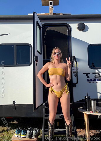 Sara Jean Underwood nude photo 111