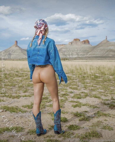 Sara Jean Underwood photo 1
