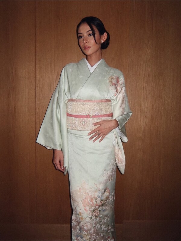Sara Kobayashi nude photo 7
