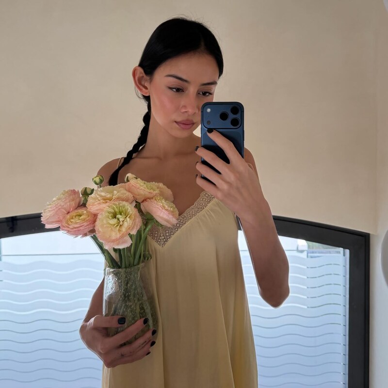 Sara Kobayashi nude photo 11