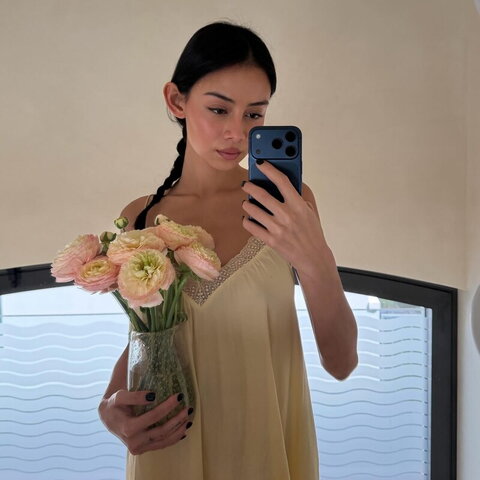 Sara Kobayashi nude photo 22