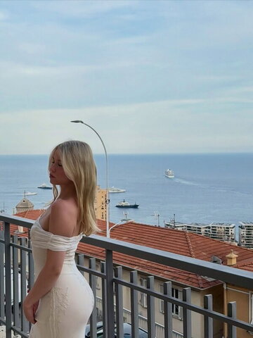 Sara Manner nude photo 10