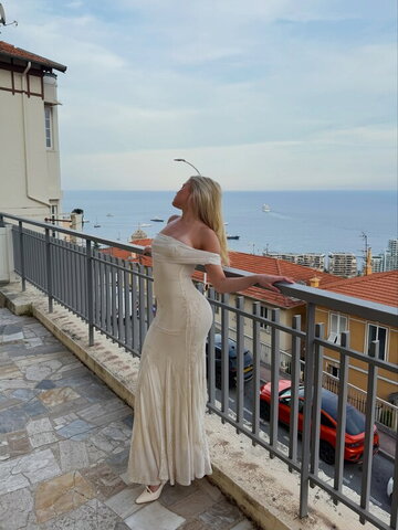 Sara Manner nude photo 8