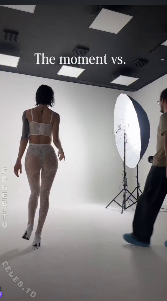 Sara Velez nude photo 22
