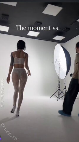 Sara Velez nude photo 9