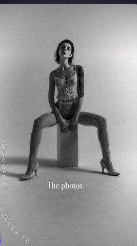 Sara Velez nude photo 1
