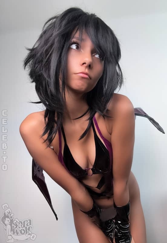 Sara Wolf nude photo 7